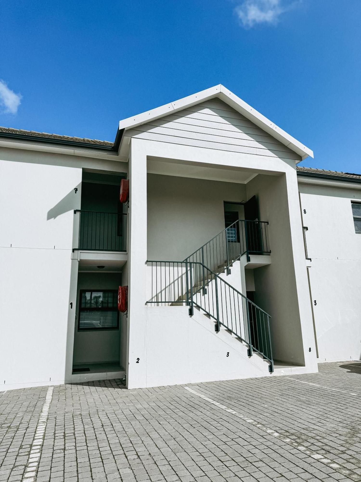 Nemesia Court Apartment Durbanville Bagian luar foto