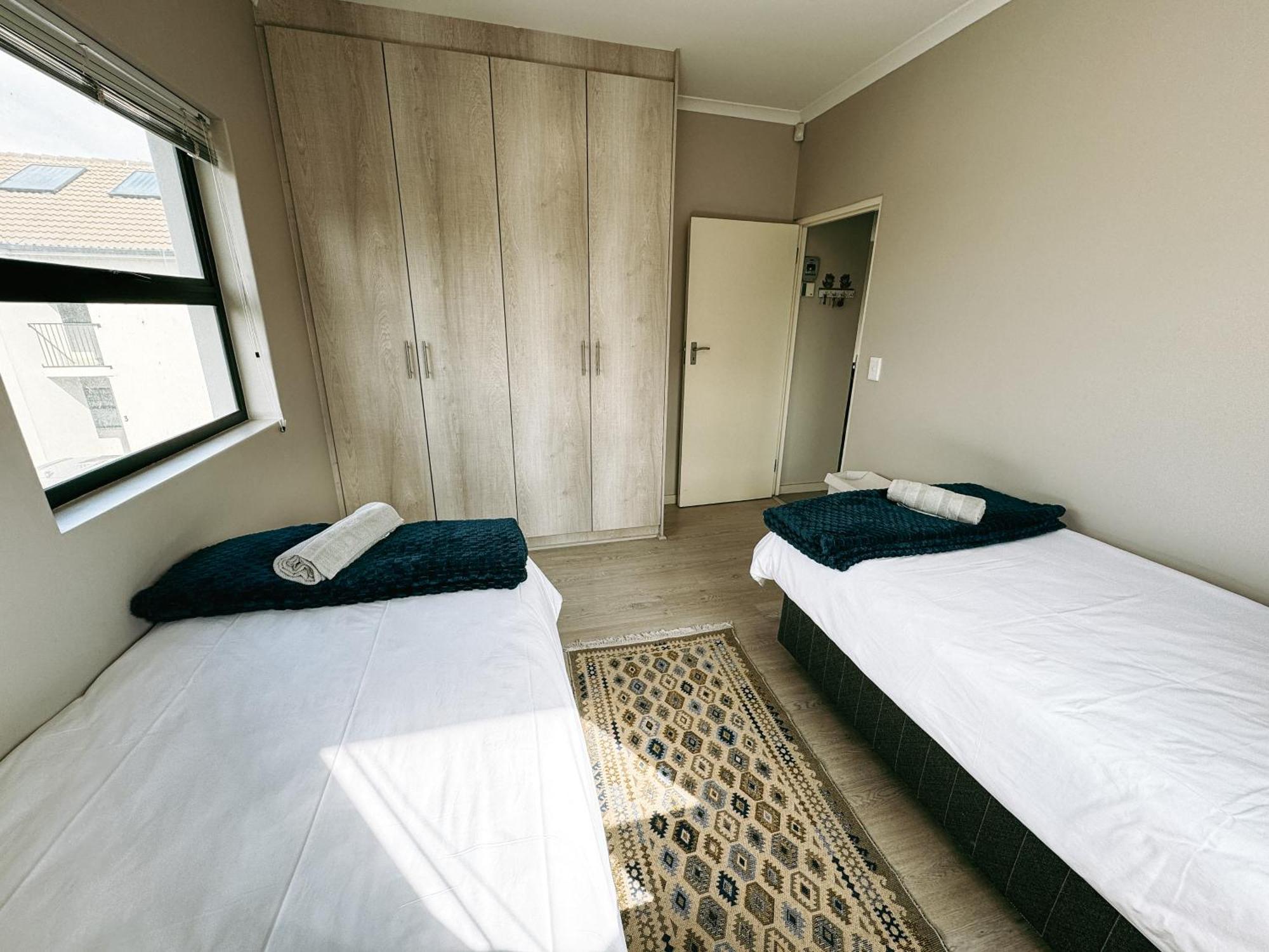 Nemesia Court Apartment Durbanville Bagian luar foto