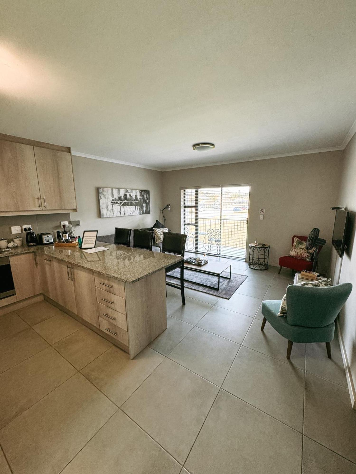 Nemesia Court Apartment Durbanville Bagian luar foto