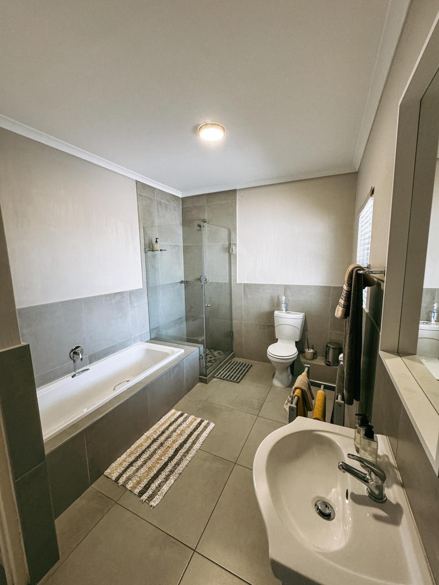 Nemesia Court Apartment Durbanville Bagian luar foto