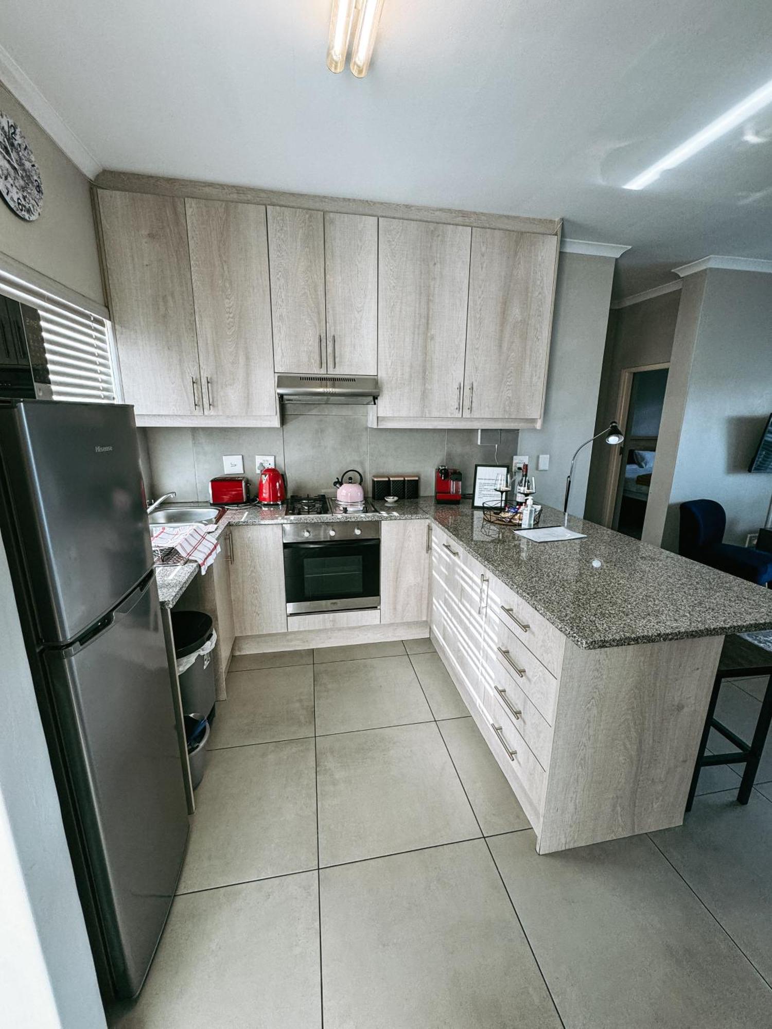 Nemesia Court Apartment Durbanville Bagian luar foto