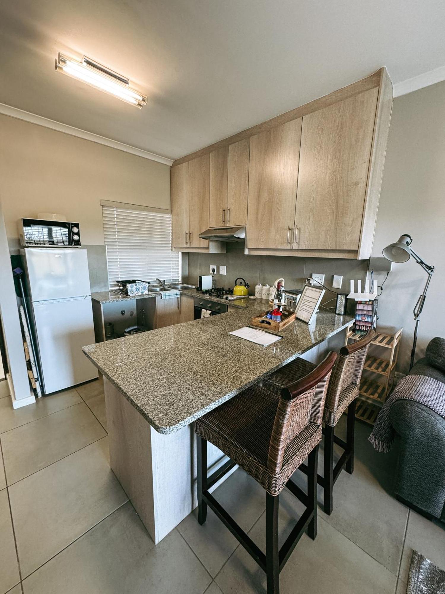 Nemesia Court Apartment Durbanville Bagian luar foto