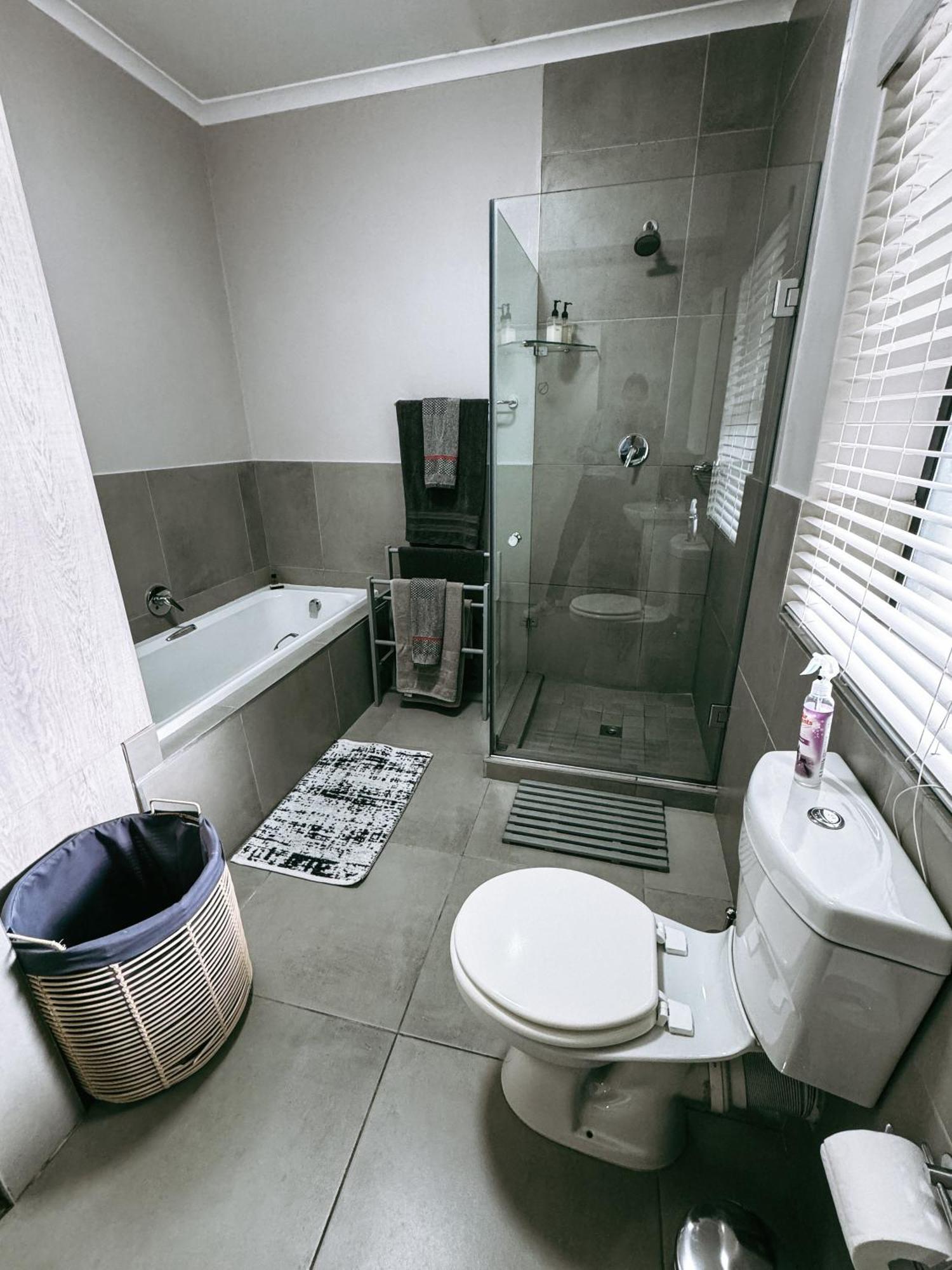 Nemesia Court Apartment Durbanville Bagian luar foto